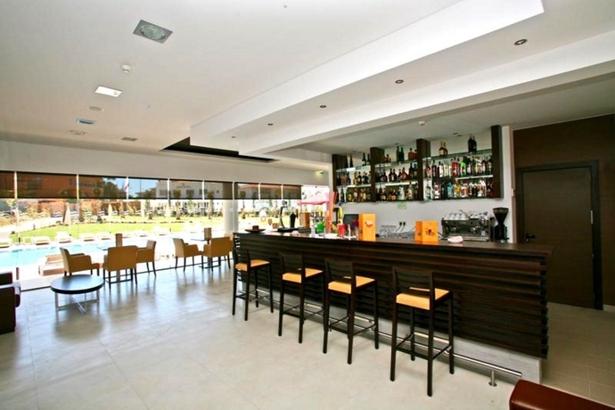 Imagen general del Aparthotel Areias Village. Foto 9