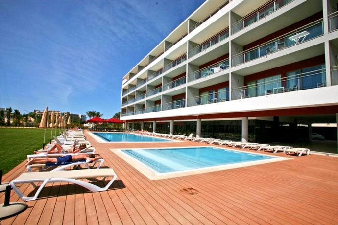 Imagen general del Aparthotel Areias Village. Foto 14