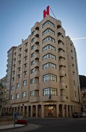 Imagen de los exteriores del Aparthotel Arenteiro. Foto 9