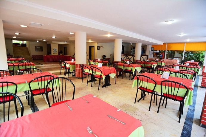 Imagen del bar/restaurante del Aparthotel Arsi Sweet Suit Hotel. Foto 2