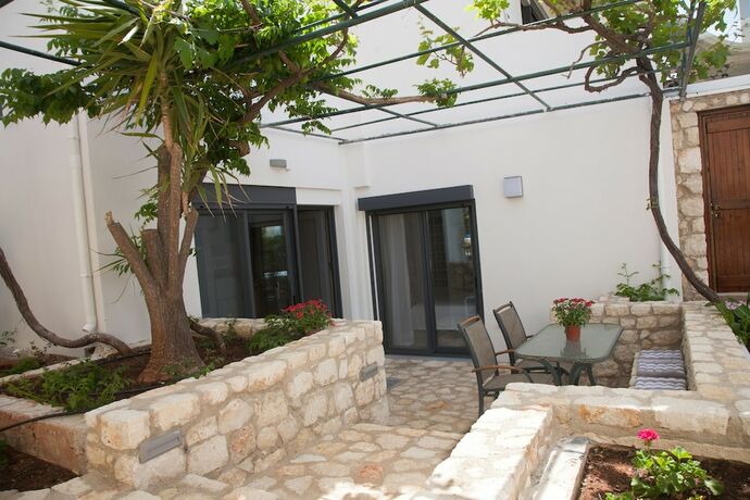 Imagen general del Aparthotel Artemis Village Apartments and Studios. Foto 8