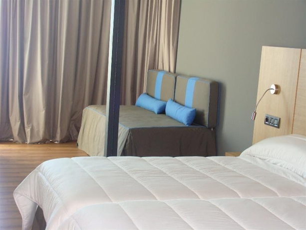 Imagen de la habitación del Aparthotel Astuy ***. Foto 10