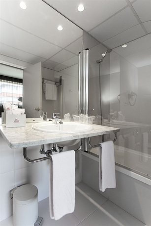 Imagen de la habitación del Aparthotel Atenea Barcelona. Foto 6