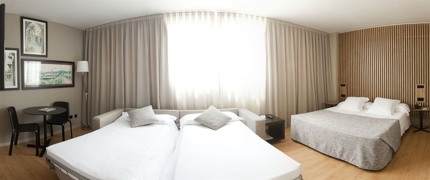 Imagen de la habitación del Aparthotel Atenea Barcelona. Foto 7