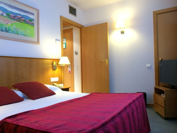 Imagen de la habitación del Aparthotel Atenea Valles. Foto 5