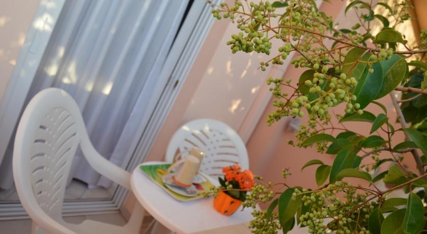 Imagen general del Aparthotel Athina, Bali. Foto 1