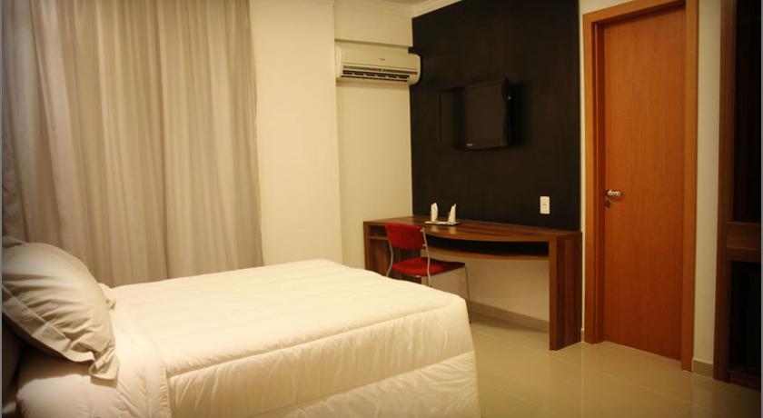 Imagen general del Aparthotel Atl&acirc;ntico Golden Apart Hotel. Foto 2