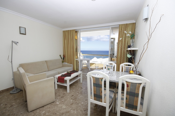 Imagen de los interiores del Aparthotel Atlantic Beach Club. Foto 13