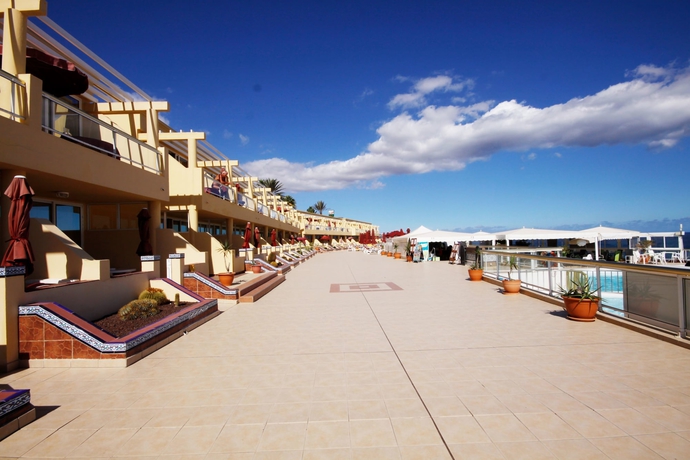 Imagen general del Aparthotel Atlantic Beach Club. Foto 2