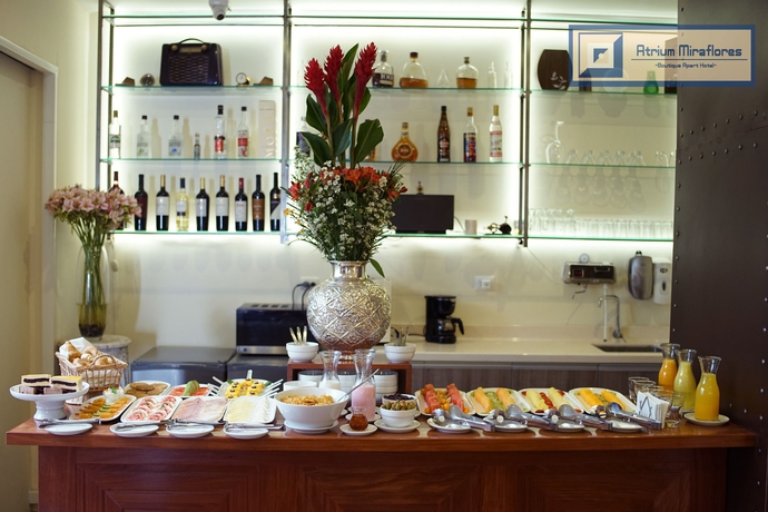 Imagen del bar/restaurante del Aparthotel Atrium Miraflores. Foto 3