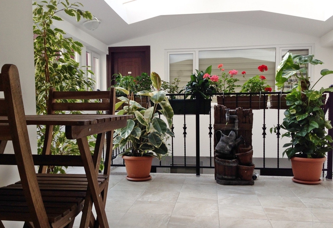 Imagen de los interiores del Aparthotel Atrium Suites. Foto 11