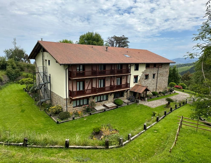 Imagen de los interiores del Aparthotel Atxurra. Foto 4