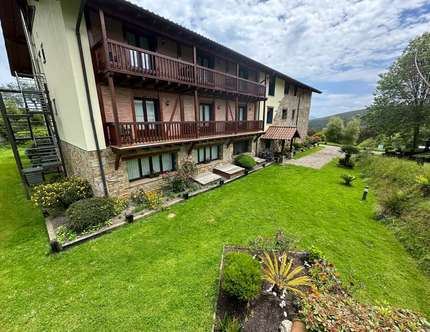 Imagen de los interiores del Aparthotel Atxurra. Foto 5
