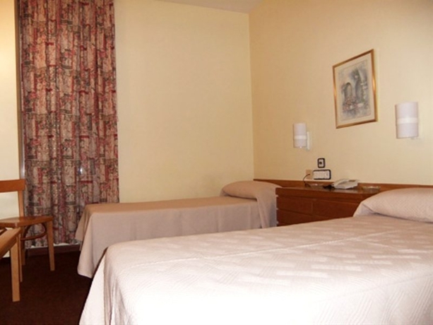 Imagen general del Aparthotel Augusta, Sarri&agrave;-Sant Gervasi. Foto 3