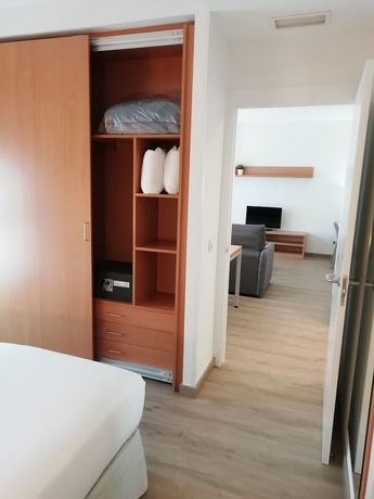 Imagen de la habitación del Aparthotel Aura Park Fira Barcelona. Foto 7