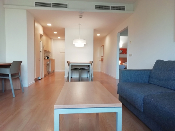 Imagen de la habitación del Aparthotel Aura Park Fira Barcelona. Foto 8