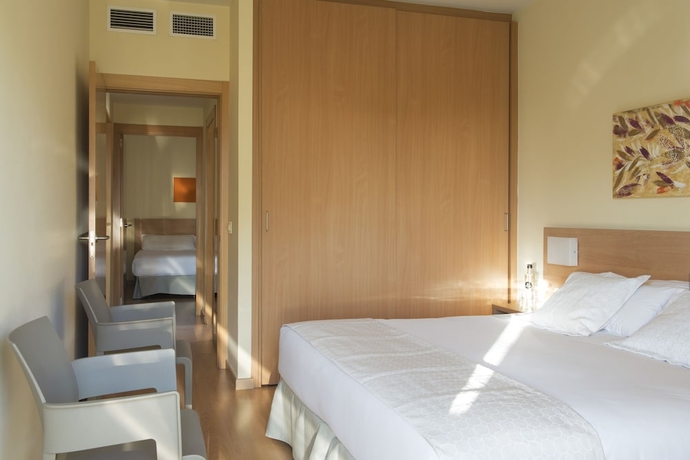 Imagen de la habitación del Aparthotel Aura Park Fira Barcelona. Foto 10