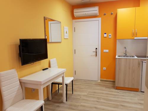 Imagen de la habitación del Aparthotel Avenida De America Tijcal. Foto 6