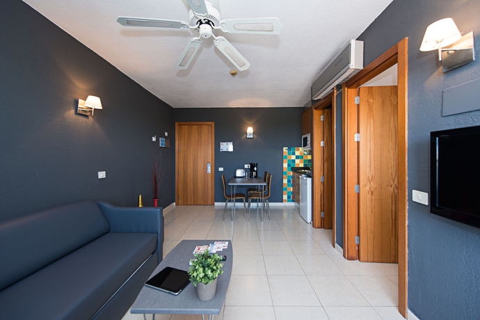 Imagen de los interiores del Aparthotel Axel Beach Maspalomas - Adults Only. Foto 14
