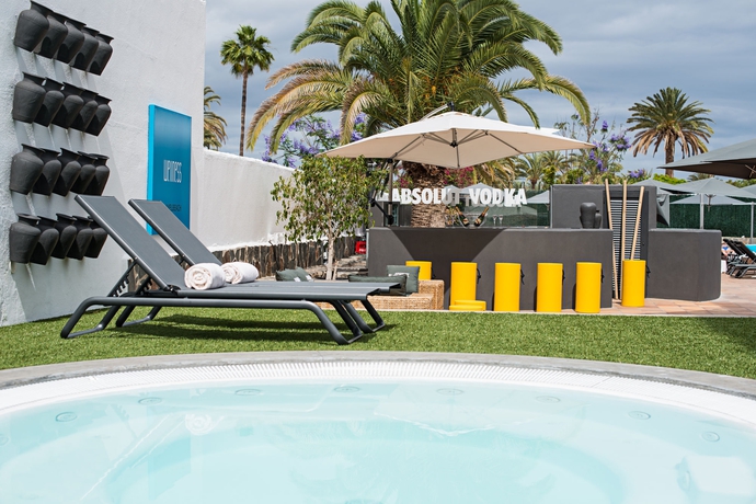Imagen de los exteriores del Aparthotel Axel Beach Maspalomas - Adults Only. Foto 12