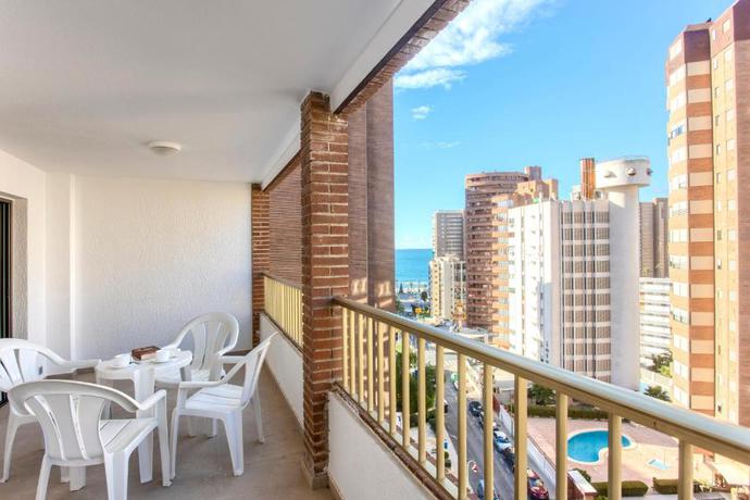 Imagen de la habitación del Aparthotel BCL Levante Club. Foto 4