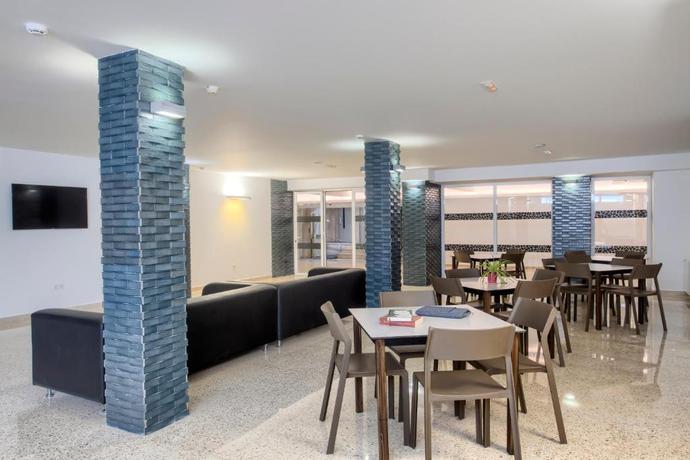 Imagen de los interiores del Aparthotel BCL Levante Club. Foto 11