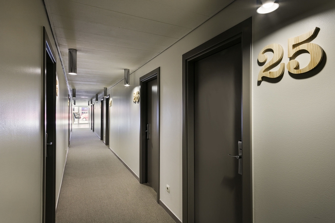 Imagen de los interiores del Aparthotel BCN Montjuic. Foto 15