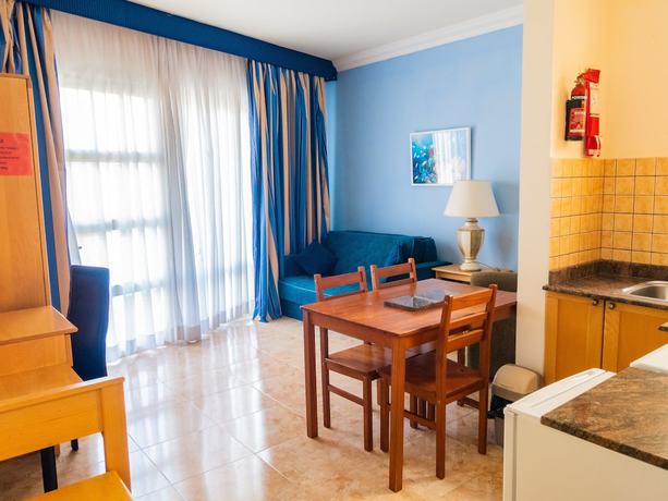 Imagen de la habitación del Aparthotel BLOCK. Foto 12