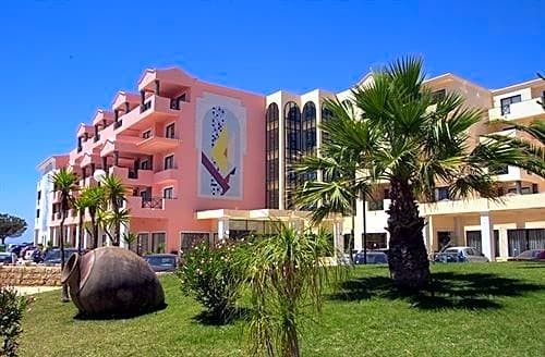 Imagen general del Aparthotel Balaia Plaza. Foto 1