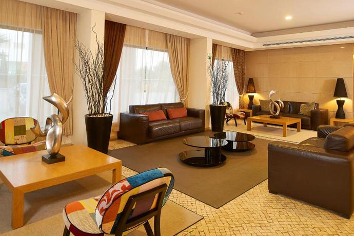 Imagen de los interiores del Aparthotel Balaia Plaza. Foto 14
