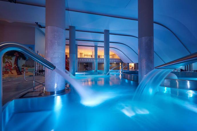 Imagen de la piscina del Aparthotel Baltic Park Fort by Zdrojowa. Foto 13