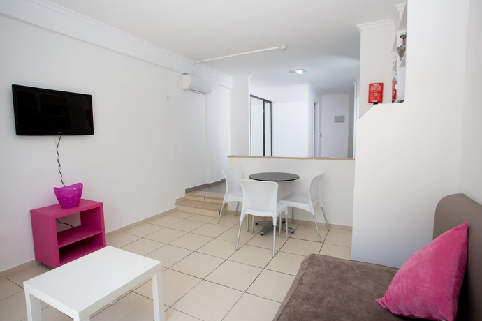 Imagen de los interiores del Aparthotel Bayside Salgados. Foto 14