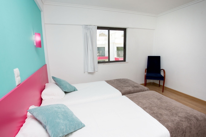 Imagen de la habitación del Aparthotel Bayside Salgados. Foto 3
