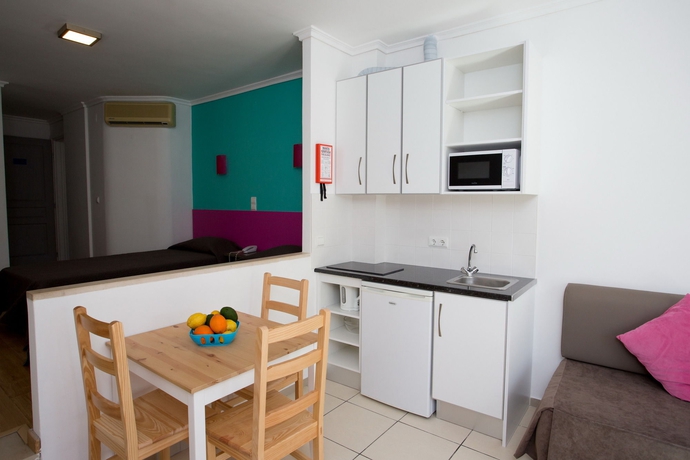 Imagen de la habitación del Aparthotel Bayside Salgados. Foto 7