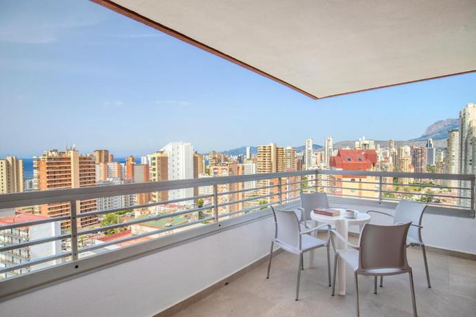 Imagen de la habitación del Aparthotel Bcl Levante Lux. Foto 16