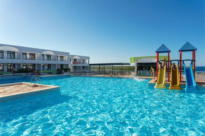 Imagen general del Aparthotel Beach Club, Son Parc. Foto 1