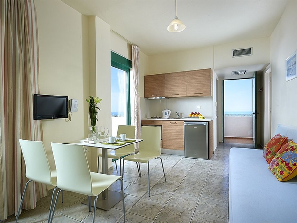 Imagen de los interiores del Aparthotel Bella Vista Hotel By Checkin. Foto 10