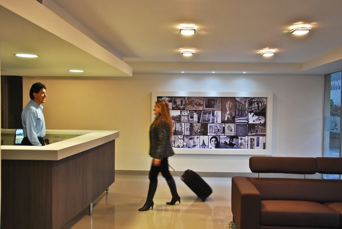 Imagen de los interiores del Aparthotel Bellavista Travel Suites. Foto 19