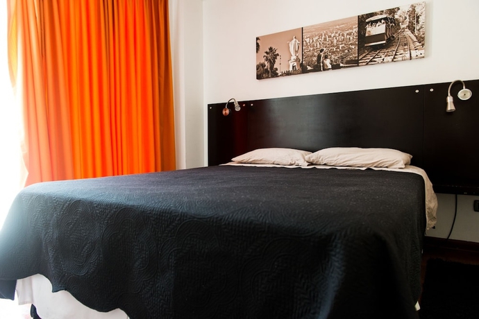 Imagen de la habitación del Aparthotel Bellavista Travel Suites. Foto 9