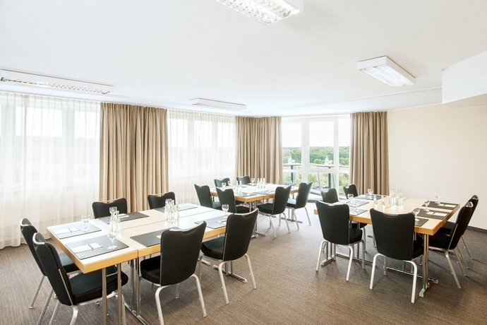 Imagen de los interiores del Aparthotel Best Western Conference Airporthotel Frankfurt M&ouml;rfelden. Foto 13