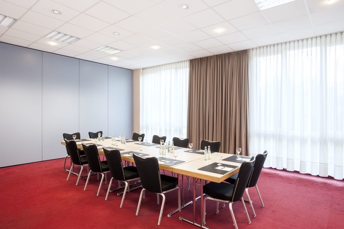 Imagen de los interiores del Aparthotel Best Western Conference Airporthotel Frankfurt M&ouml;rfelden. Foto 14