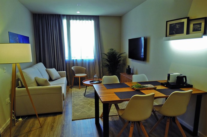 Imagen de la habitación del Aparthotel Bilbao City Center By Abba Suites. Foto 5