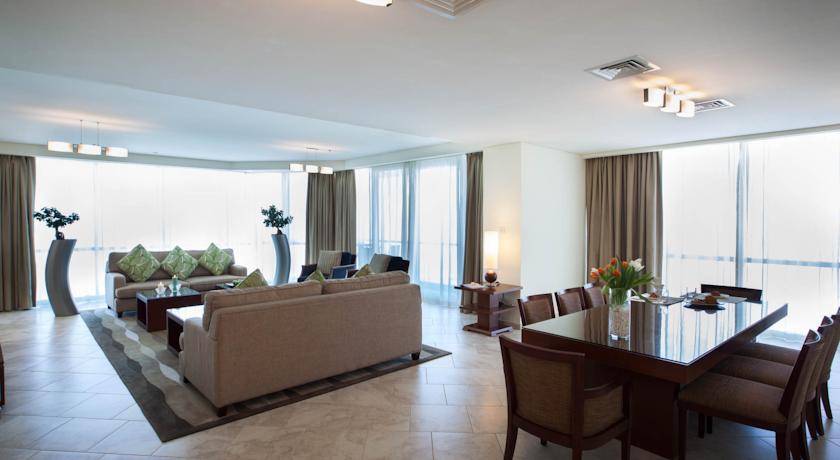 Imagen general del Aparthotel Blue Beach Tower. Foto 3