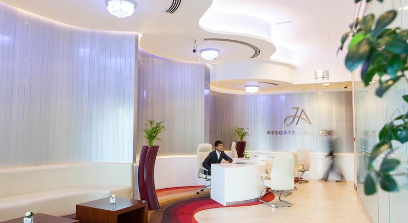 Imagen general del Aparthotel Blue Beach Tower. Foto 4