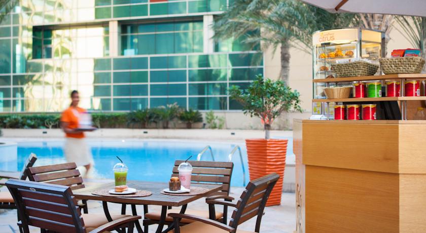 Imagen general del Aparthotel Blue Beach Tower. Foto 10