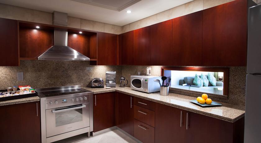 Imagen general del Aparthotel Blue Beach Tower. Foto 12