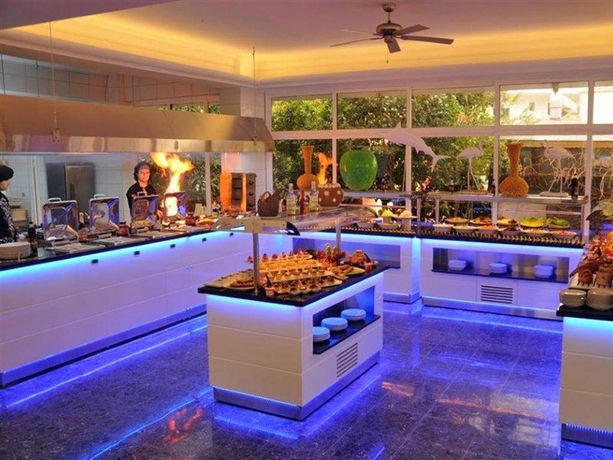Imagen general del Aparthotel Blue Palace Hotel and Family. Foto 7