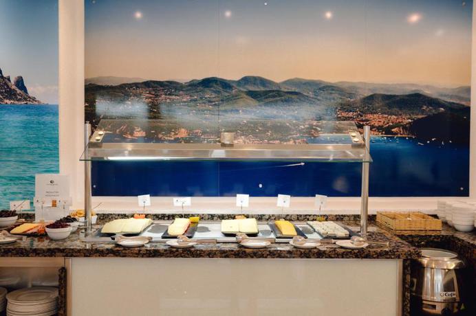 Imagen del bar/restaurante del Aparthotel Bluesea Salina. Foto 4