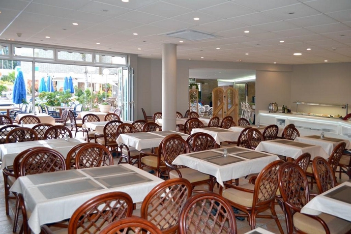 Imagen general del Aparthotel Bluesea Veril Playa. Foto 9
