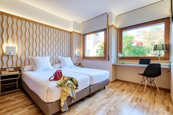 Imagen general del Aparthotel Bonanova Suite Hotel. Foto 1